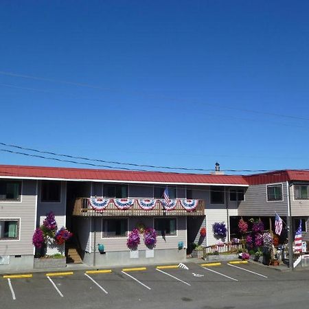 Tradewinds Motel Рокълей Бийч Екстериор снимка